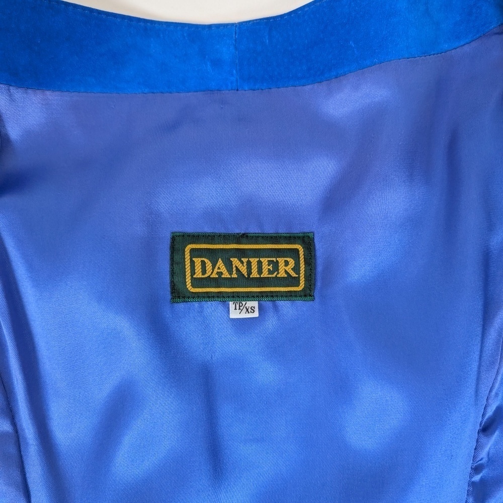 Danier Suede 2 Piece Blazer Skirt Set Size 4 Royal Blue Matching High Rise - Picture 8 of 15